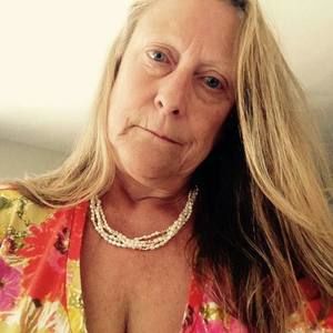 Meet your Posher, Debra